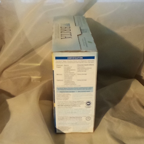 3 Brita Pitcher Replacement Water FiltersNew and Improved (3 Filters/ 1 Box) - Picture 4 of 11
